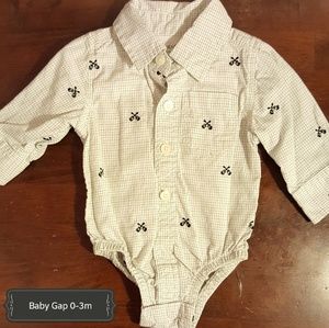 Baby Gap and Old Navy 0-3m boys set